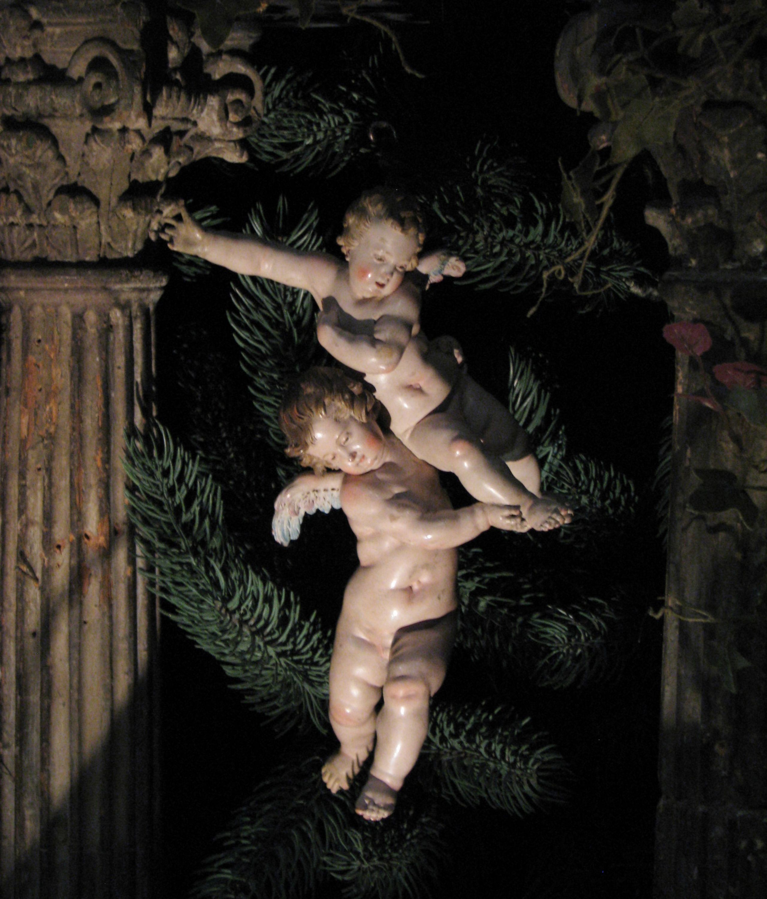 Joined pair of cherubs by Giuseppe Sanmartino