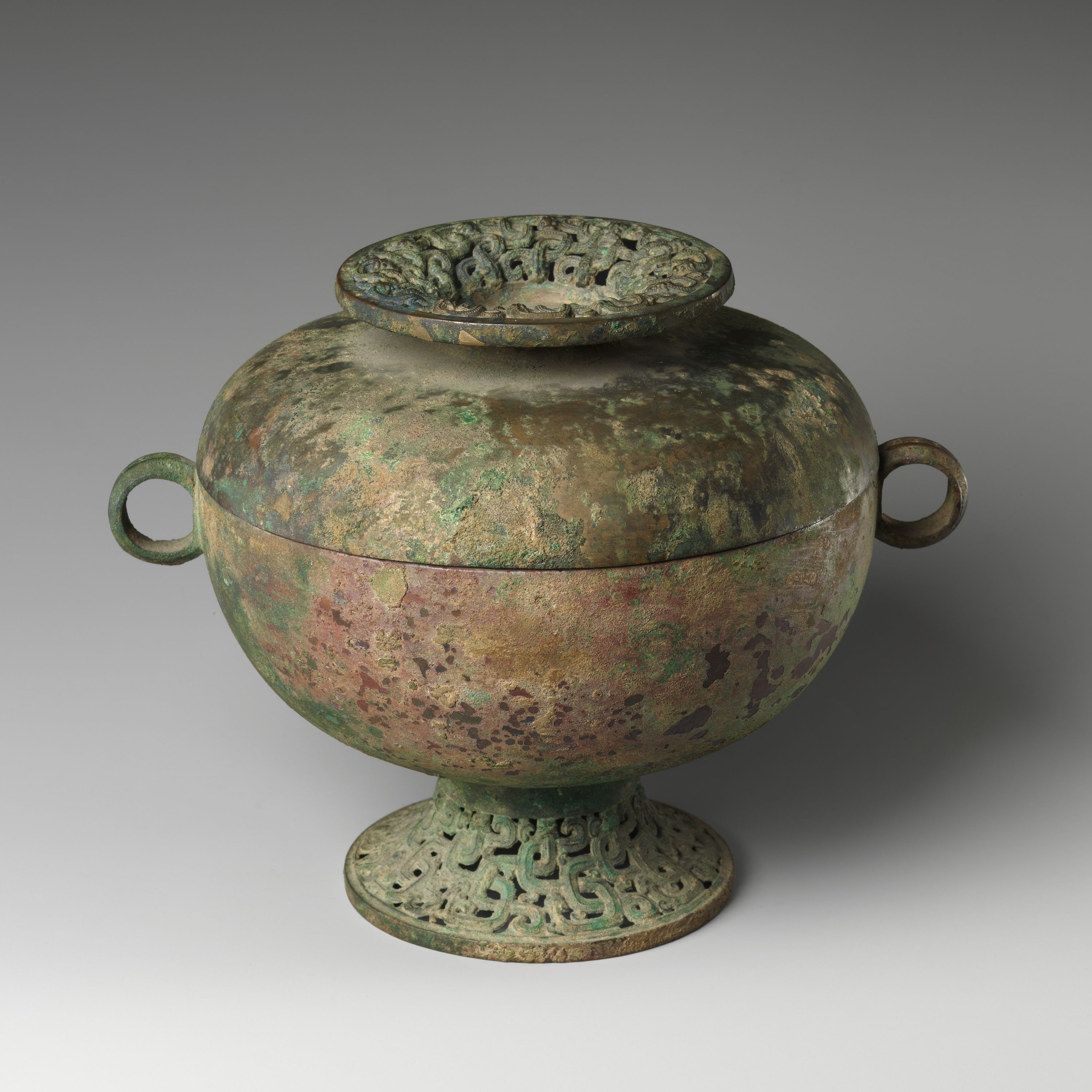 Ritual grain serving vessel (Dou)