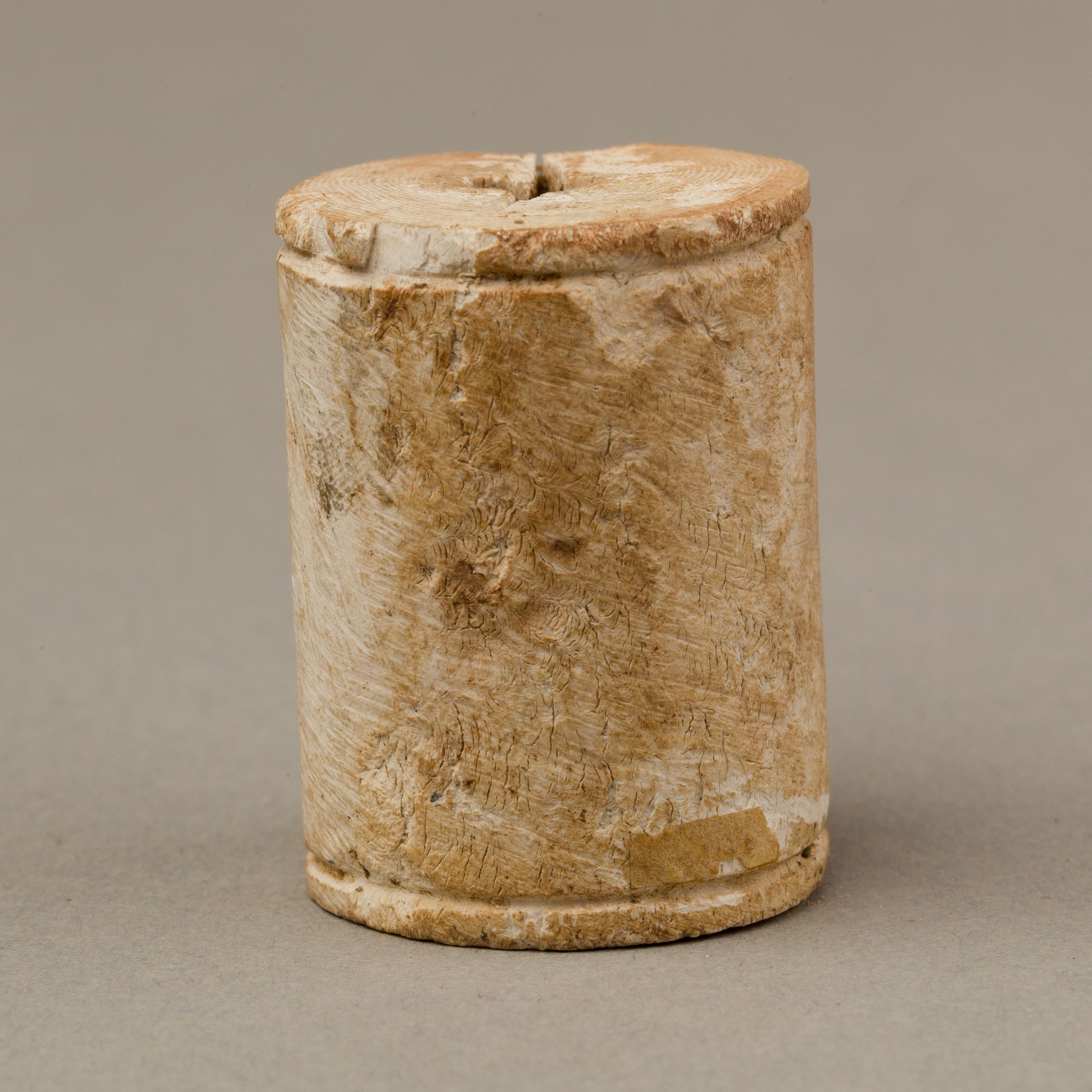 Uninscribed cylinder seal