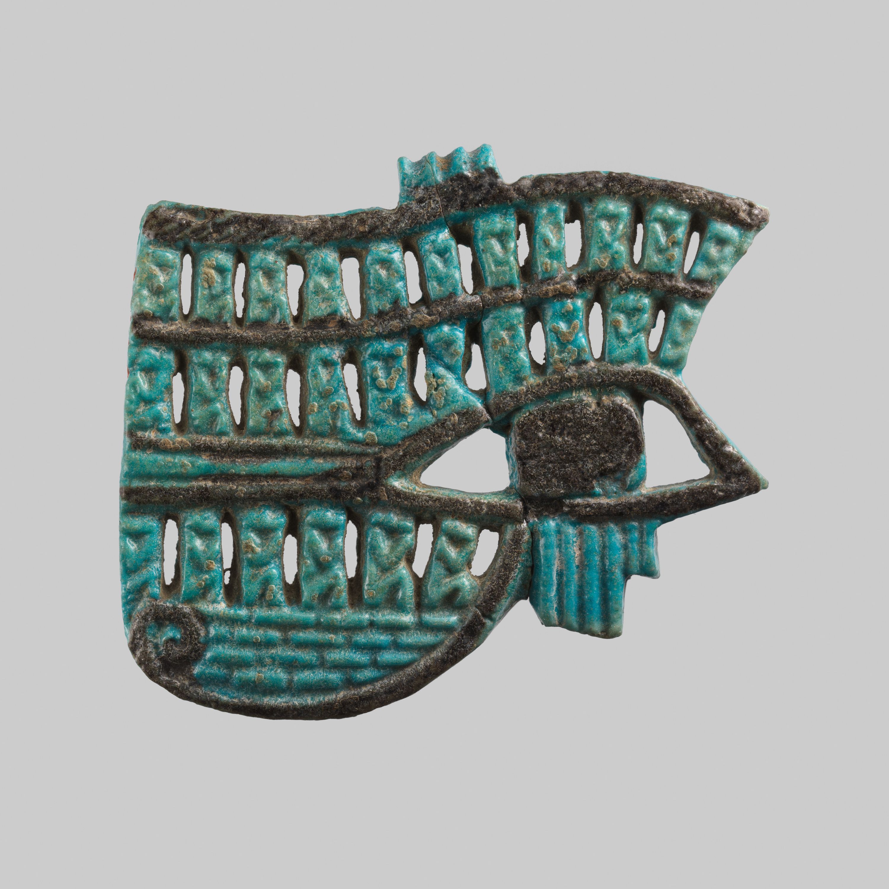 <em>Wedjat</em> eye amulet with baboons