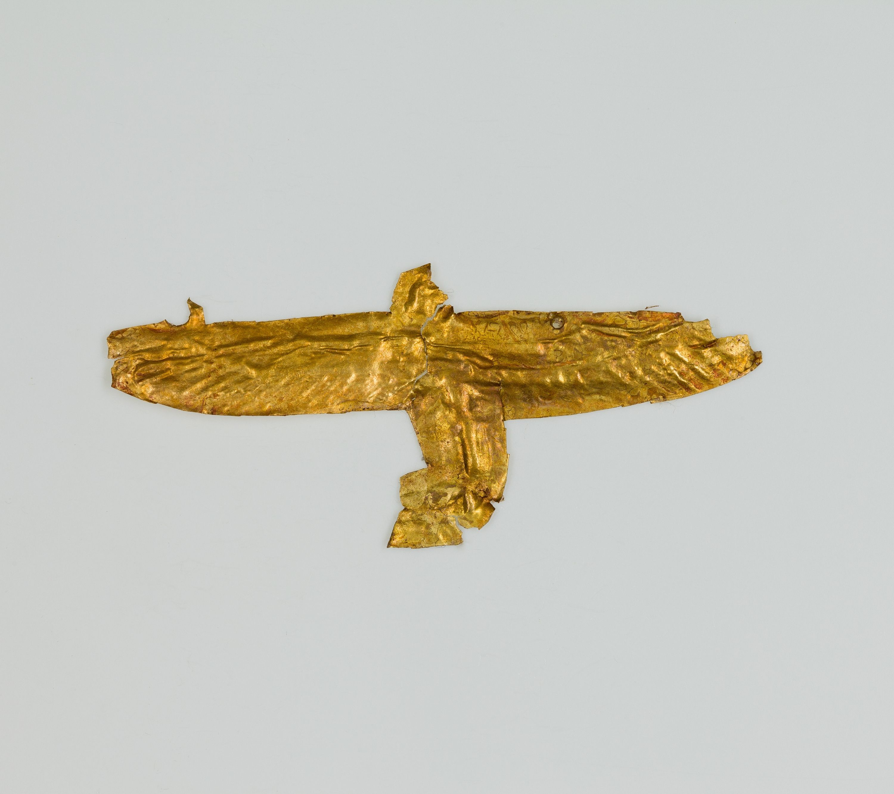 Winged uraeus amulet