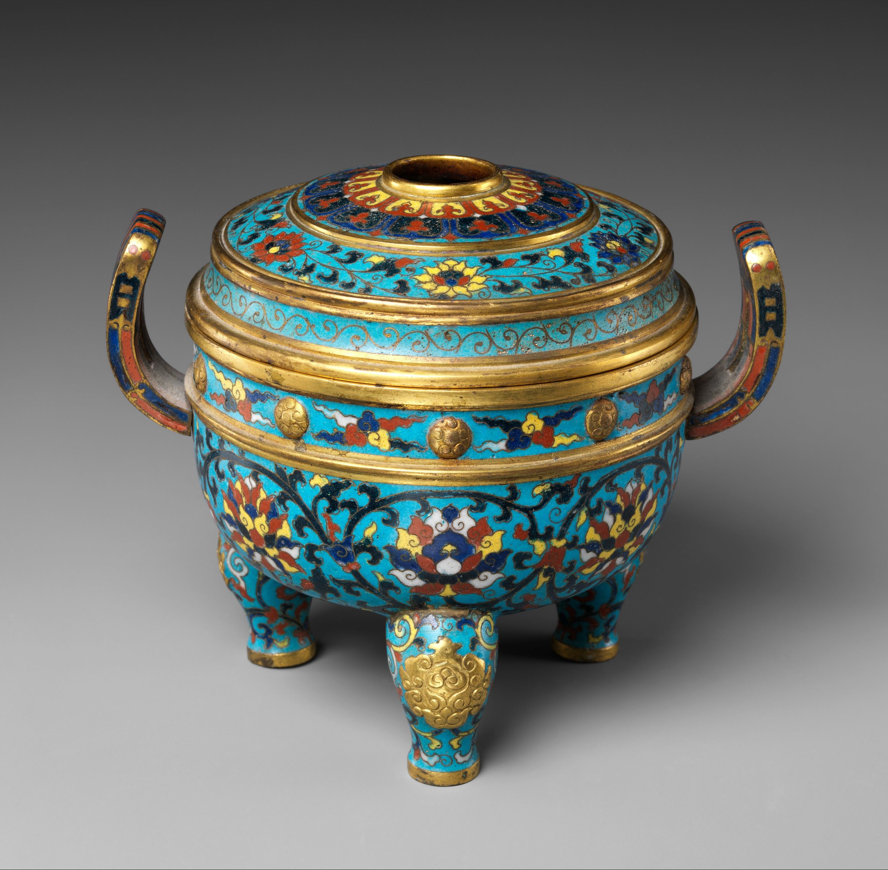 Tripod incense burner with lid