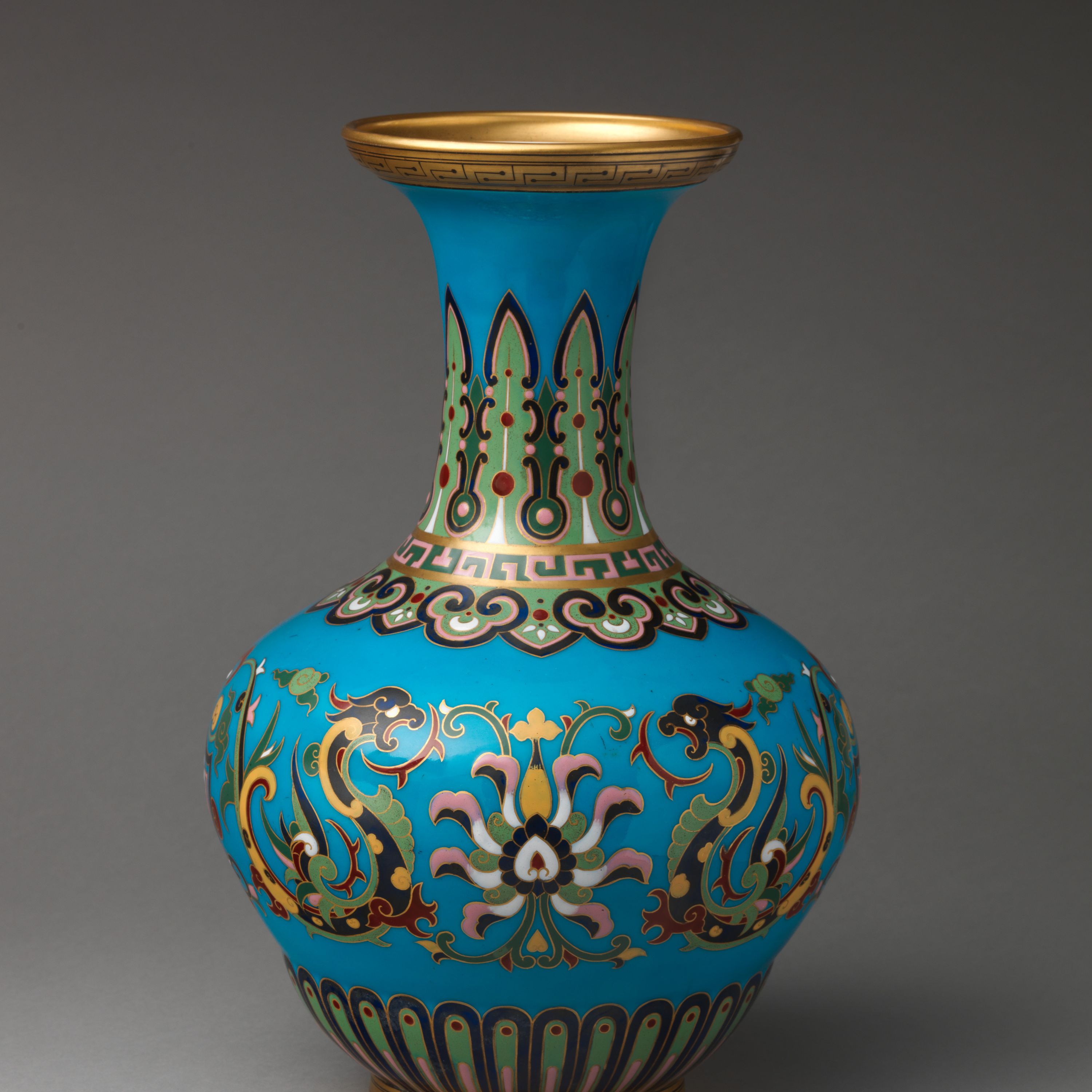 Vase with "cloisonné" decoration by Minton(s)