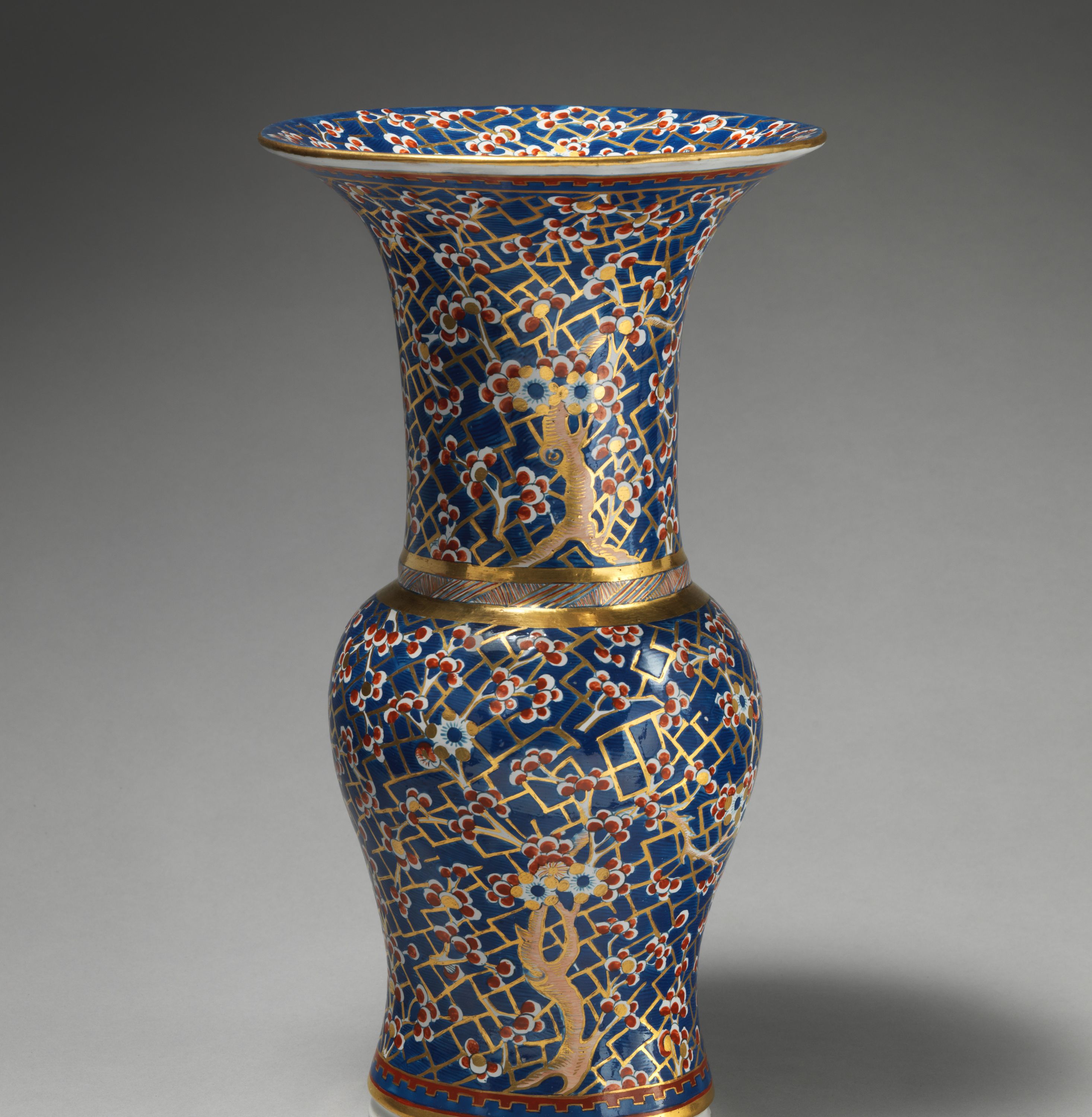 Vase (one of a pair) by Belvedere Manufactory