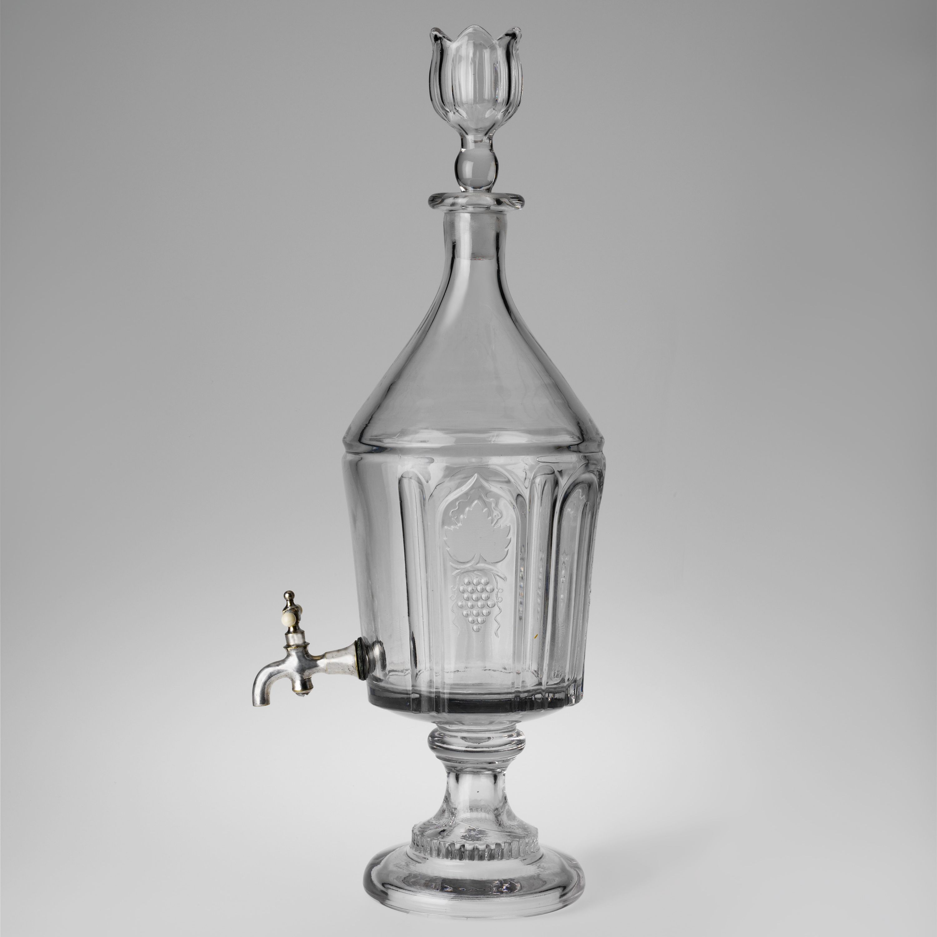 Wine urn by Boston & Sandwich Glass Company